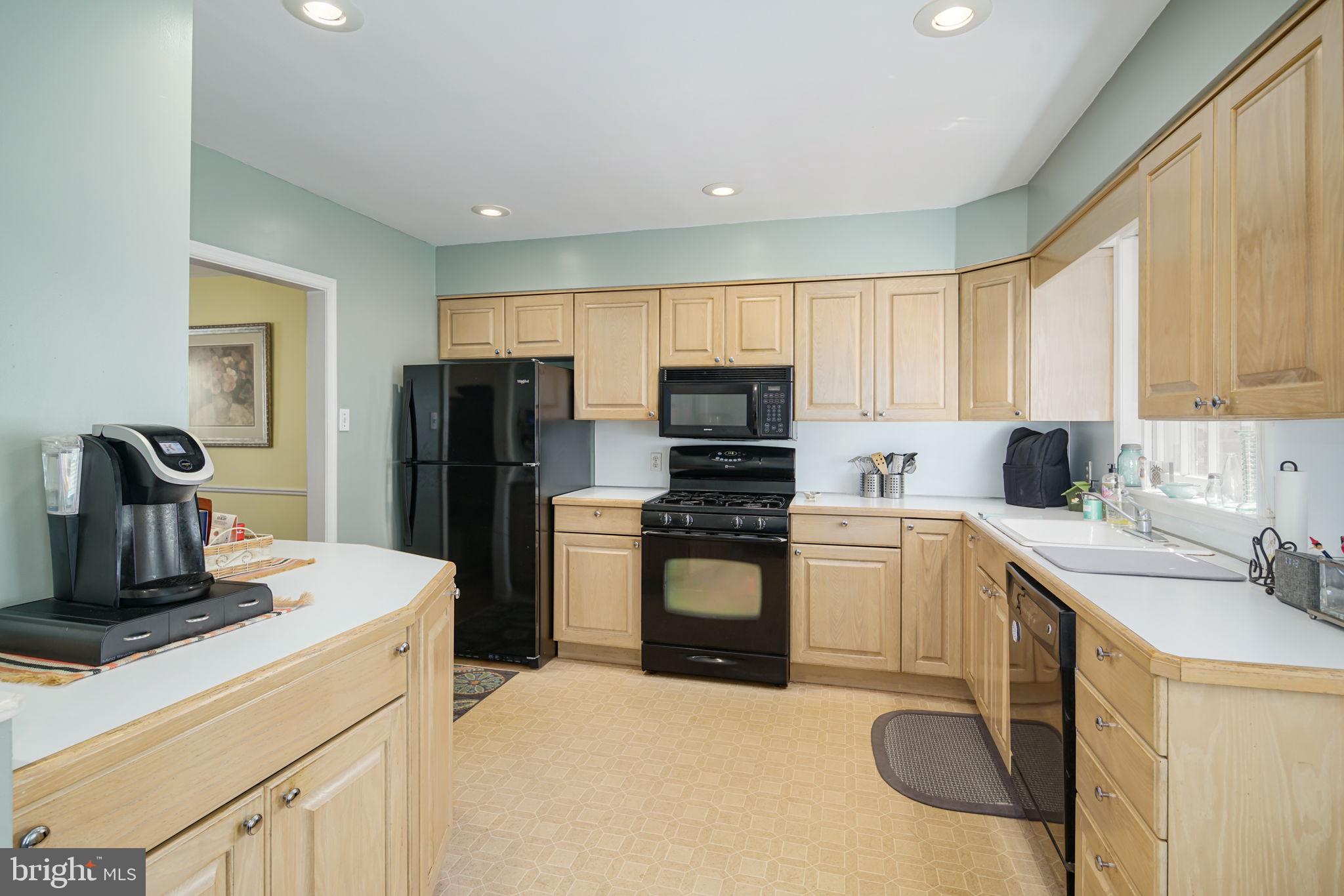 3608 State Road Drexel Hill, PA 19026 - Photo 9 of 31 Kitchen