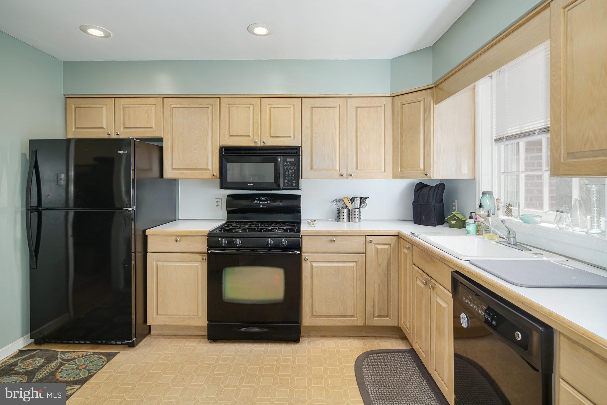3608 State Road Drexel Hill, PA 19026 - Photo 10 of 31 Kitchen