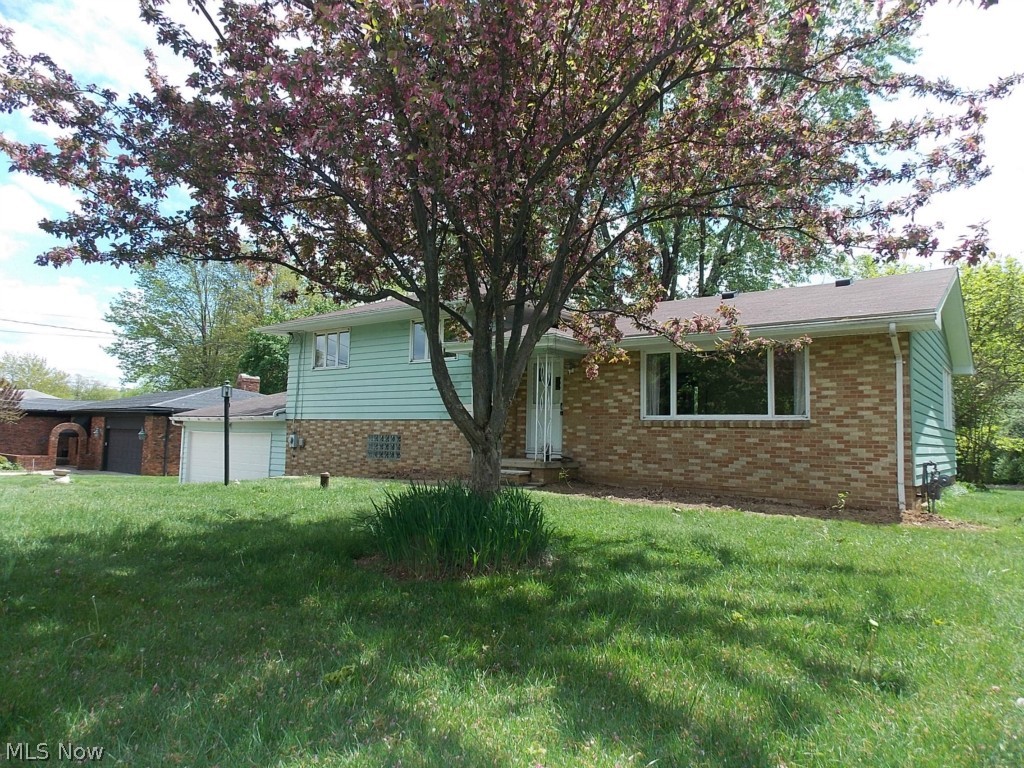 4346 Reimer Road Barberton, OH 44203 - Photo 1 of 17