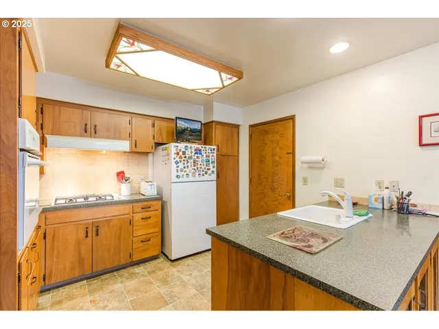 $609,900 | 8495 Southwest Katherine Lane, Portland, OR 97225