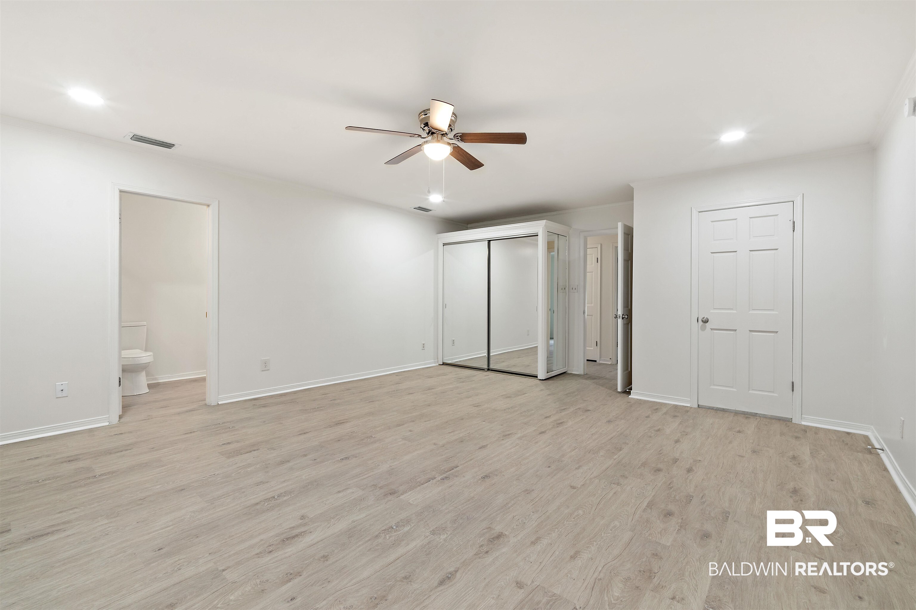 520 Ridgewood Drive Daphne, AL 36526 - Photo 19 of 35 Gallery Image 19