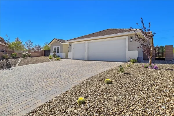 $519,900 | 5471 Lincolnwood Court, Pahrump, NV 89061