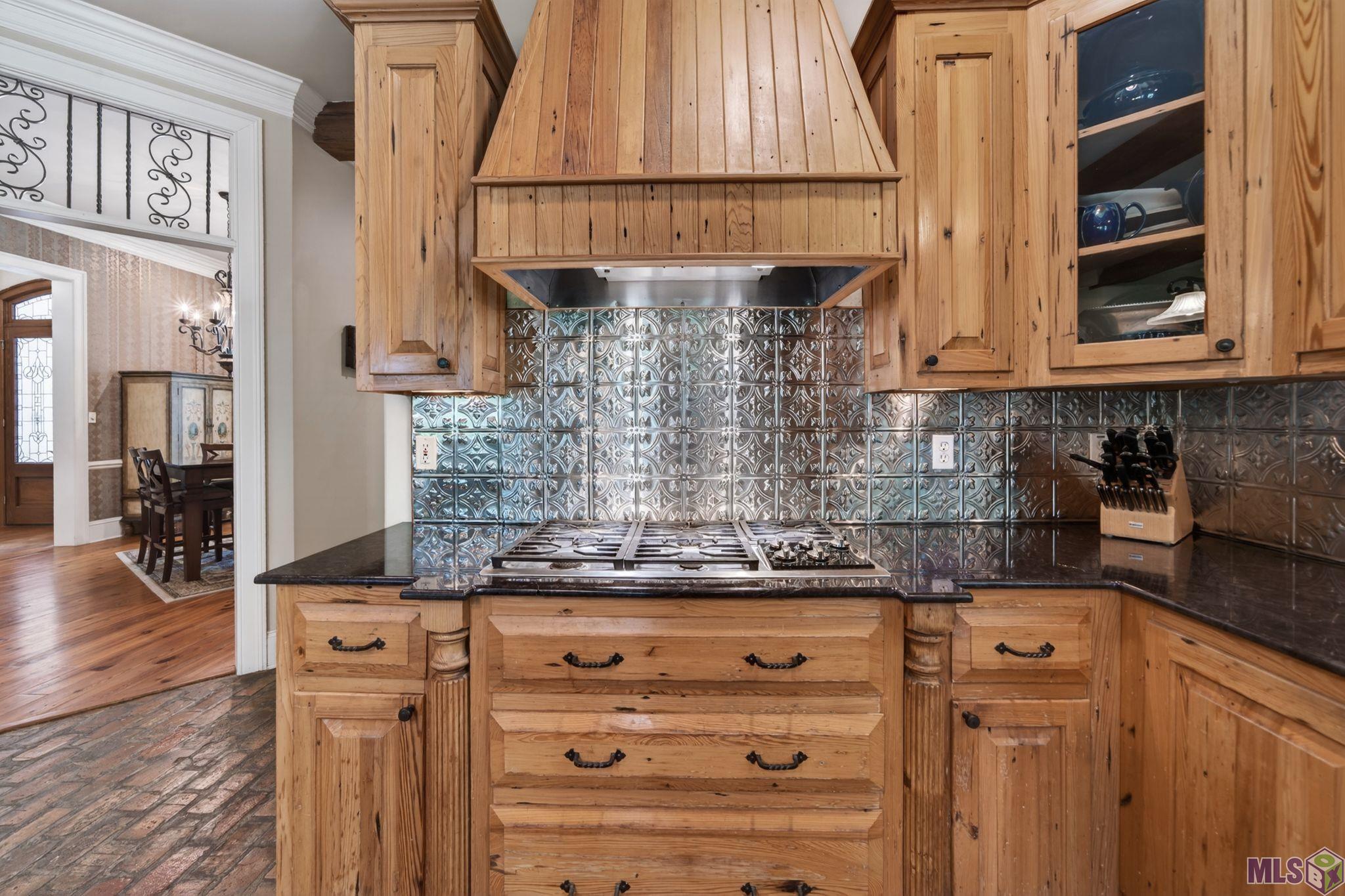 19335 Bellerive Court Baton Rouge, LA 70809 - Photo 17 of 59