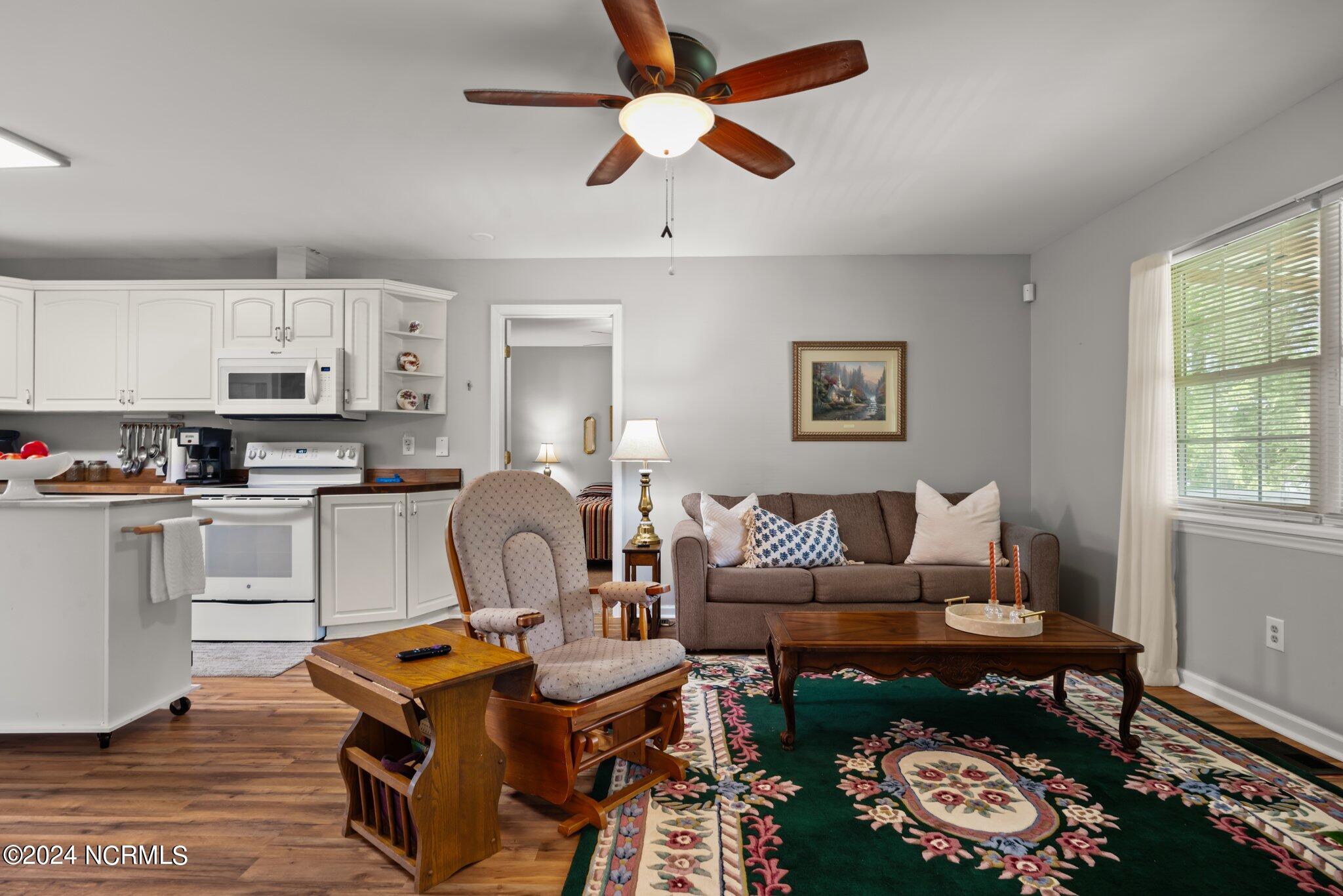 4432 Carthage Road West End, NC 27376 - Photo 5 of 39 22-web-or-mls-DSC01886