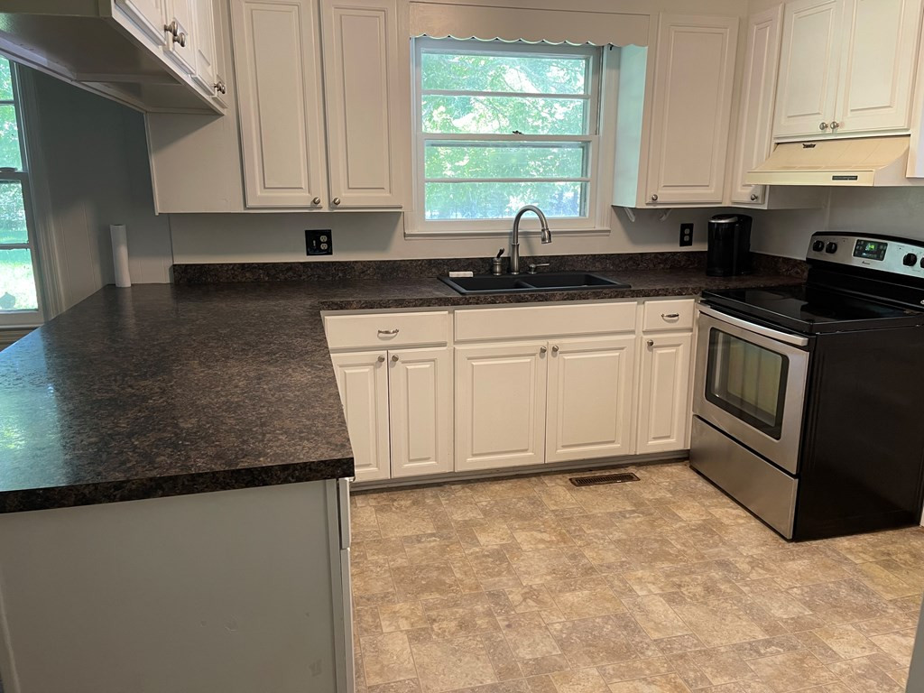 2345 Crossfield Road Sumter, SC 29154 - Photo 2 of 23 Gallery Image 2