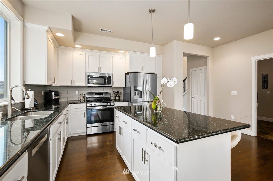 14903 Benton Loop Sumner, WA 98390 - Photo 15 of 40 Gallery Image 15