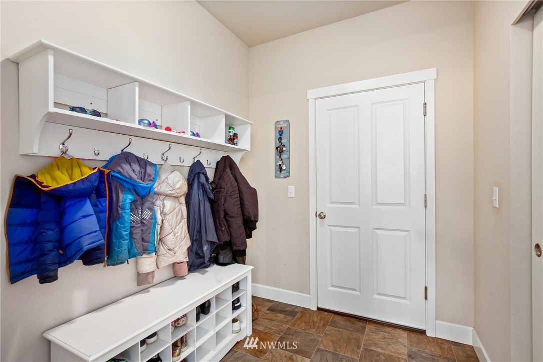14903 Benton Loop Sumner, WA 98390 - Photo 16 of 40 Gallery Image 16