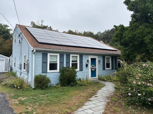 $685,000 | 425 East Street, Weymouth, MA 02189