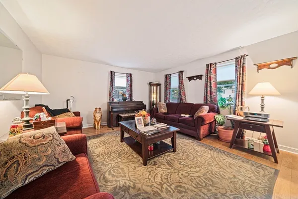 $685,000 | 425 East Street, Weymouth, MA 02189