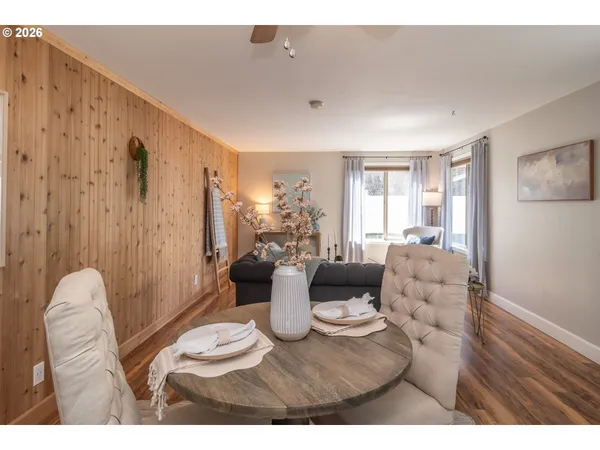 $244,900 | 2731 West Lorraine Avenue, Unit 9, Roseburg, OR 97471
