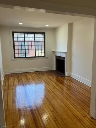 $2,800 | 244 Bellevue Avenue, Unit B, Montclair, NJ 07043