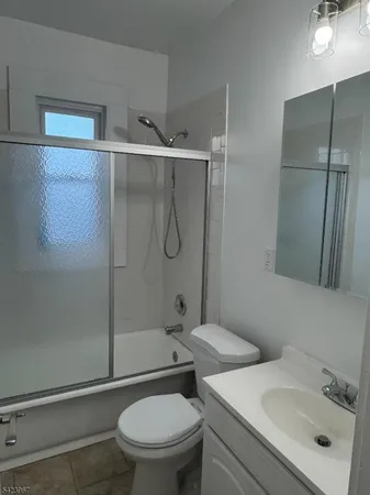 $2,800 | 244 Bellevue Avenue, Unit B, Montclair, NJ 07043