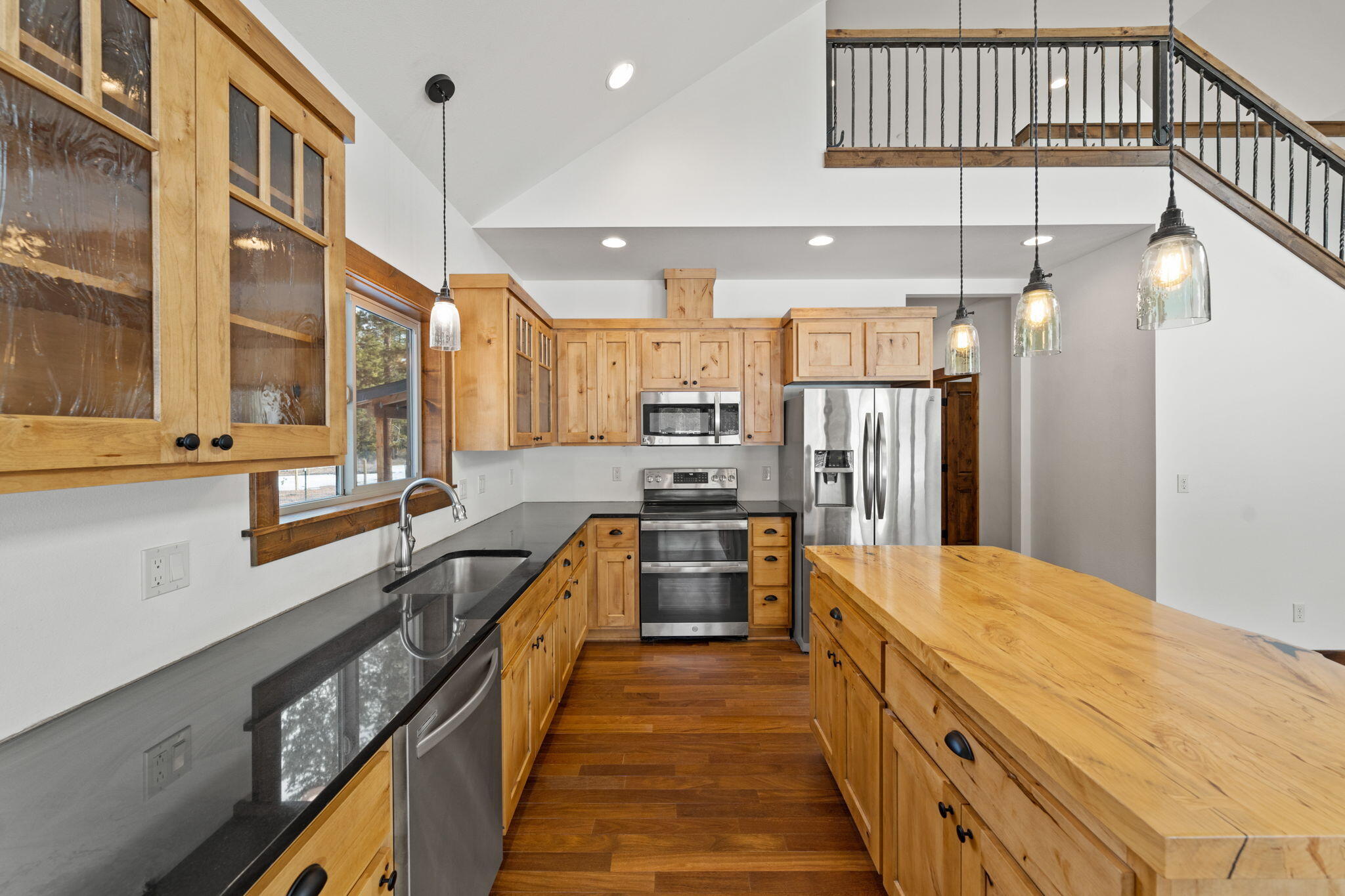 150130 Robert Road La Pine, OR 97739 - Photo 12 of 42 9-web-or-mls-Riley Visuals-9
