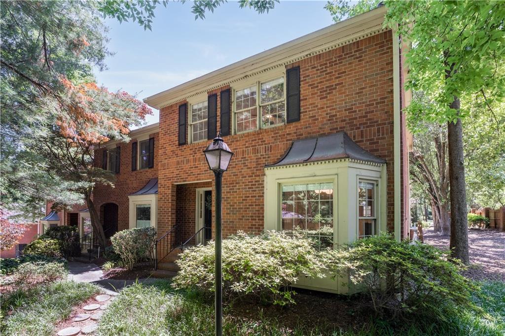 1348 Sheffield Glen Way Northeast, Unit 8 Atlanta, GA 30329 - Photo 29 of 36