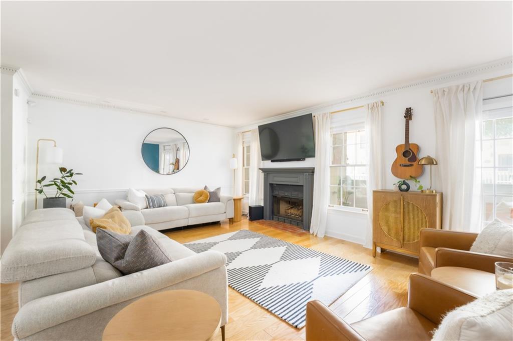 1348 Sheffield Glen Way Northeast, Unit 8 Atlanta, GA 30329 - Photo 5 of 36