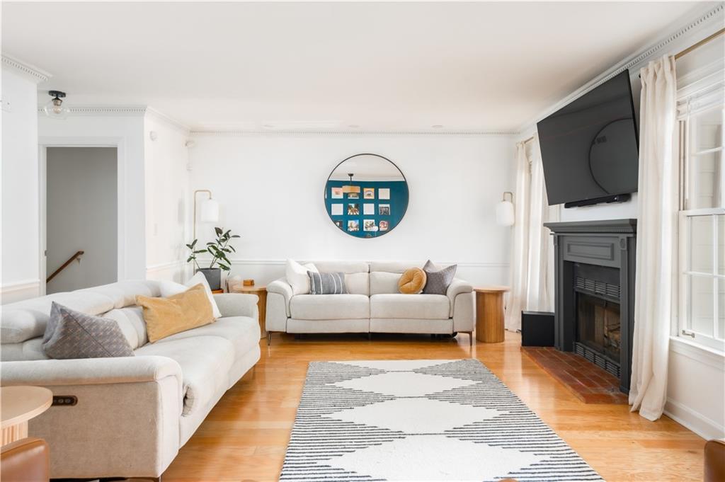 1348 Sheffield Glen Way Northeast, Unit 8 Atlanta, GA 30329 - Photo 6 of 36