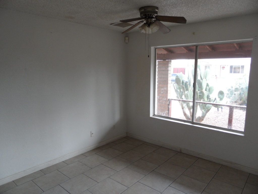 1550 West Escuda Road Phoenix, AZ 85027 - Photo 4 of 8 DINING