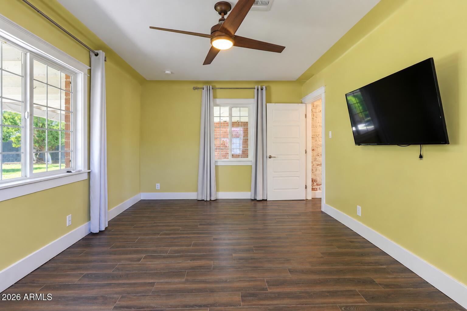 1311 West Thomas Road Phoenix, AZ 85007 - Photo 30 of 60 Bed - Yellow 1