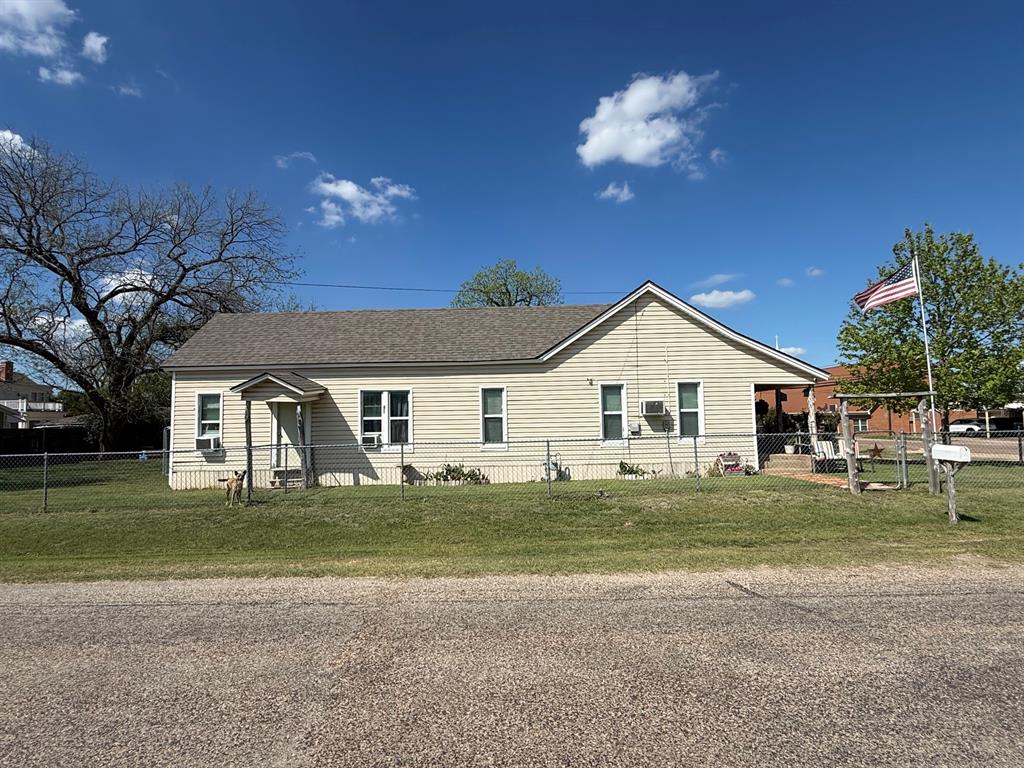 306 3rd Street Valley Mills, TX 76689 - Photo 4 of 14 a house view with a outdoor space