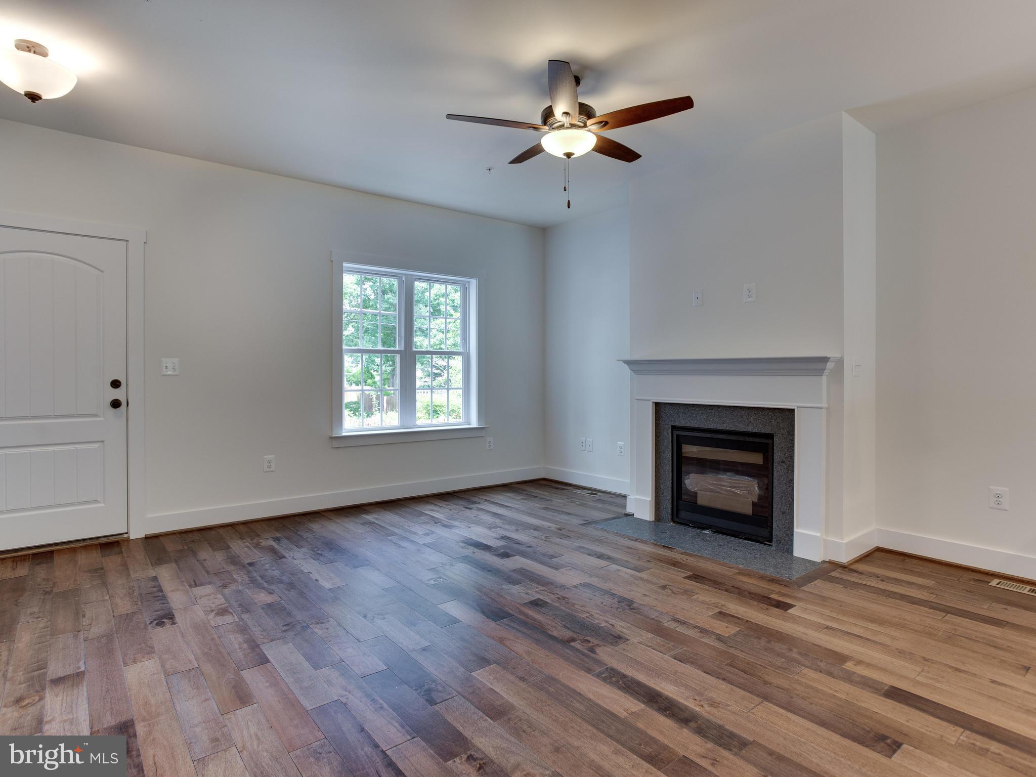 4 Butternut Road Riva, MD 21140 - Photo 3 of 30 Living Room