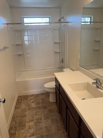$2,600 | 9410 South 34th Lane, Laveen, AZ 85339