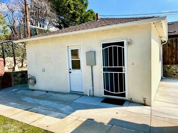 $2,050 | 3123 Stevens Street, La Crescenta, CA 91214