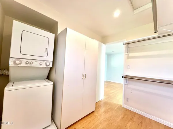 $2,050 | 3123 Stevens Street, La Crescenta, CA 91214