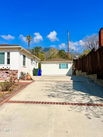 $2,050 | 3123 Stevens Street, La Crescenta, CA 91214