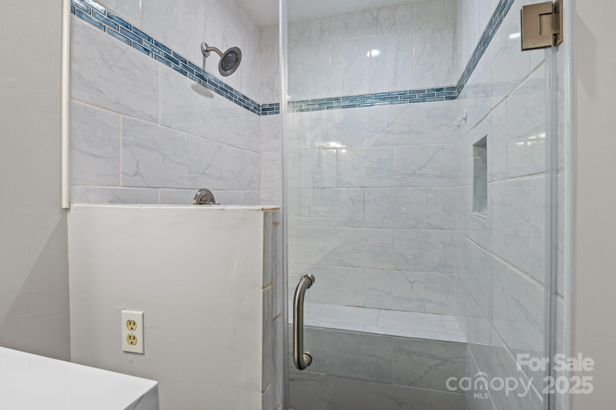 101 Wynnchester Road Gastonia, NC 28056 - Photo 27 of 46 a bathroom with a shower