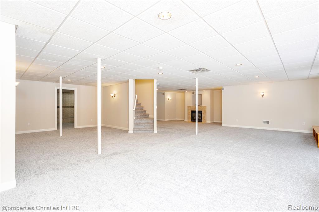 1101 Pine Ridge Road Milford, MI 48380 - Photo 40 of 54