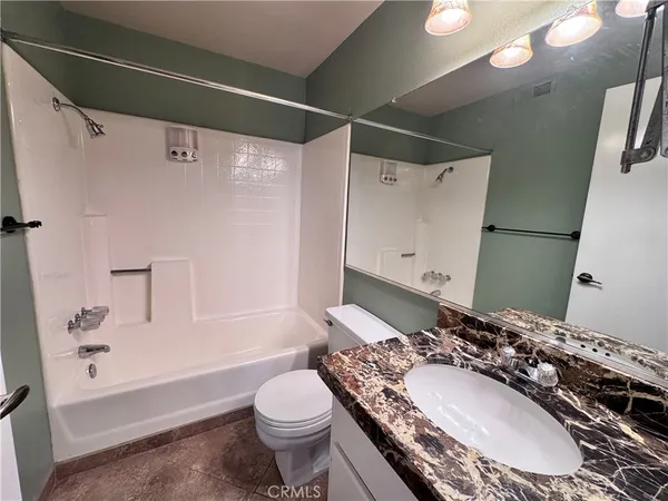 $2,350 | 5891 Riviera Avenue, Banning, CA 92220