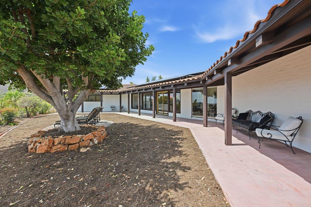 1765 Robinhood Road Vista, CA 92084 - Photo 26 of 58