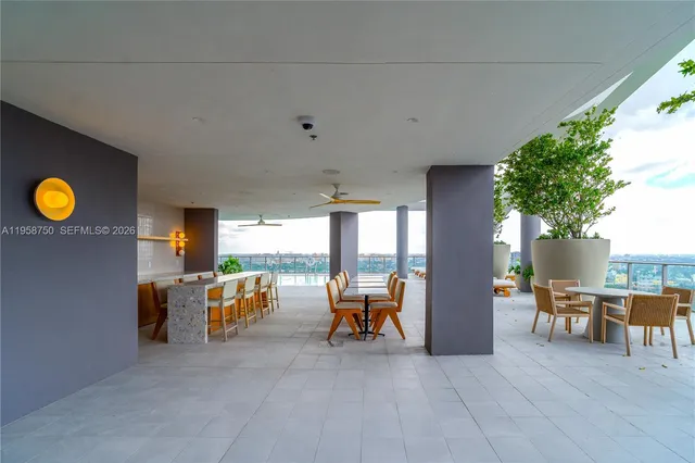 $6,300 | 2678 Tigertail Avenue, Unit 1109, Miami, FL 33133