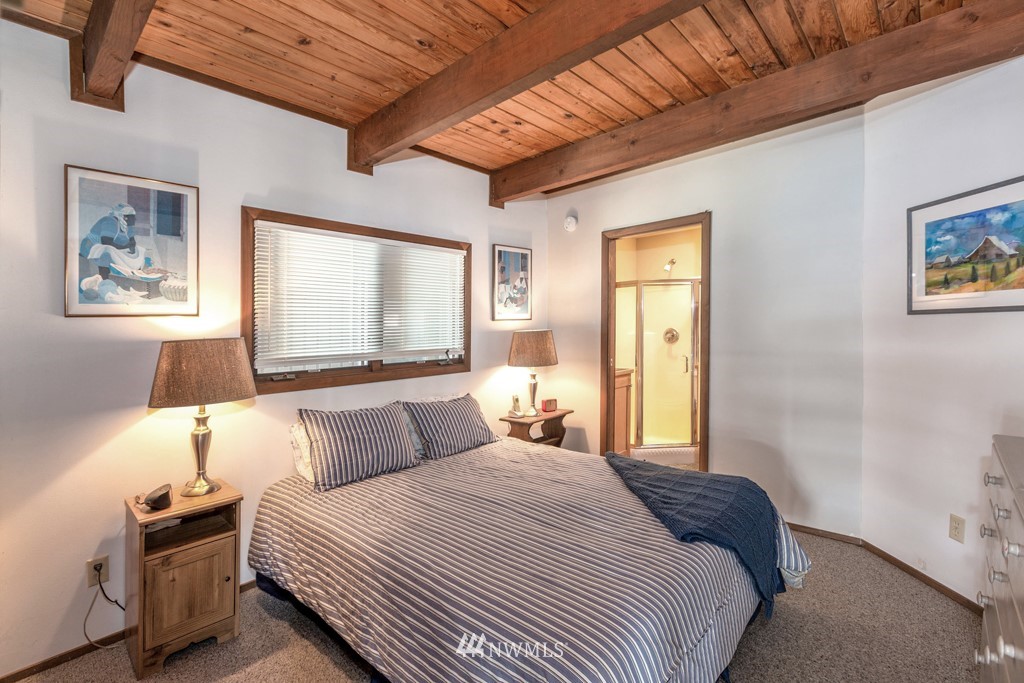 3033 Pear Point Road Friday Harbor, WA 98250 - Photo 11 of 35 Gallery Image 11