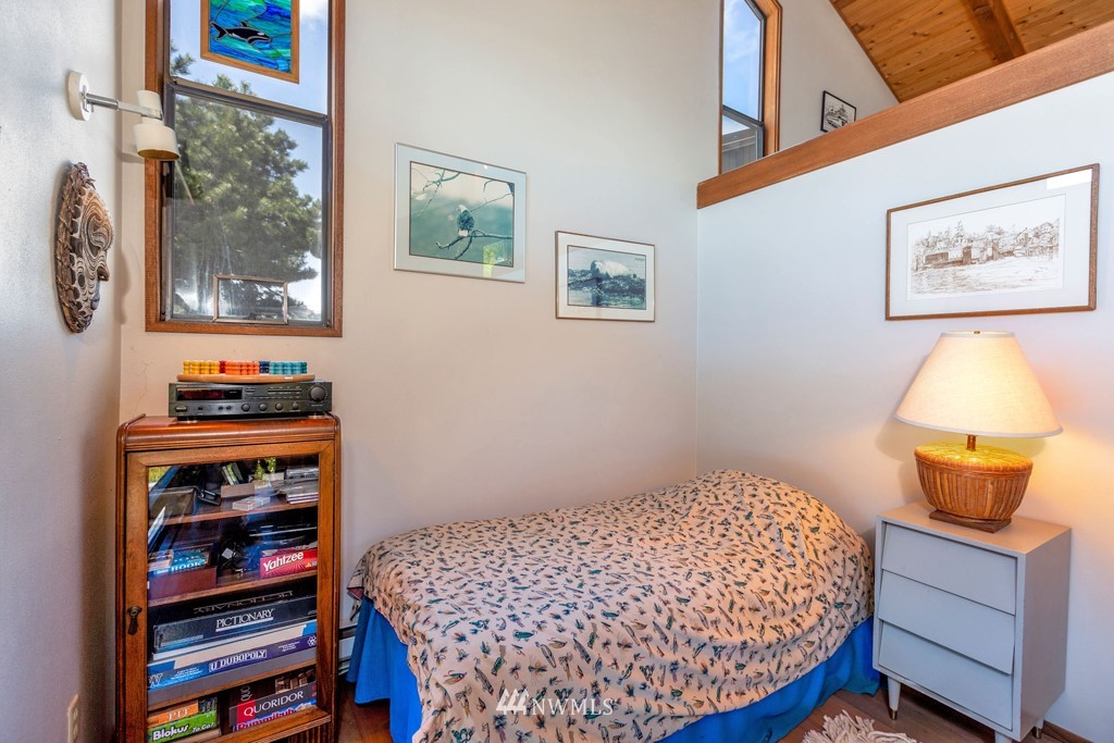 3033 Pear Point Road Friday Harbor, WA 98250 - Photo 16 of 35 Gallery Image 16
