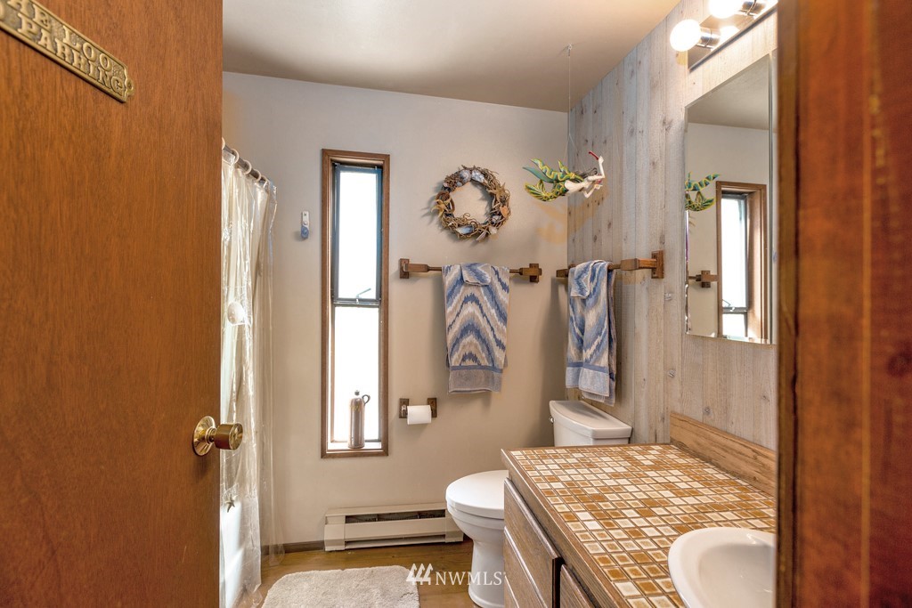 3033 Pear Point Road Friday Harbor, WA 98250 - Photo 17 of 35 Gallery Image 17