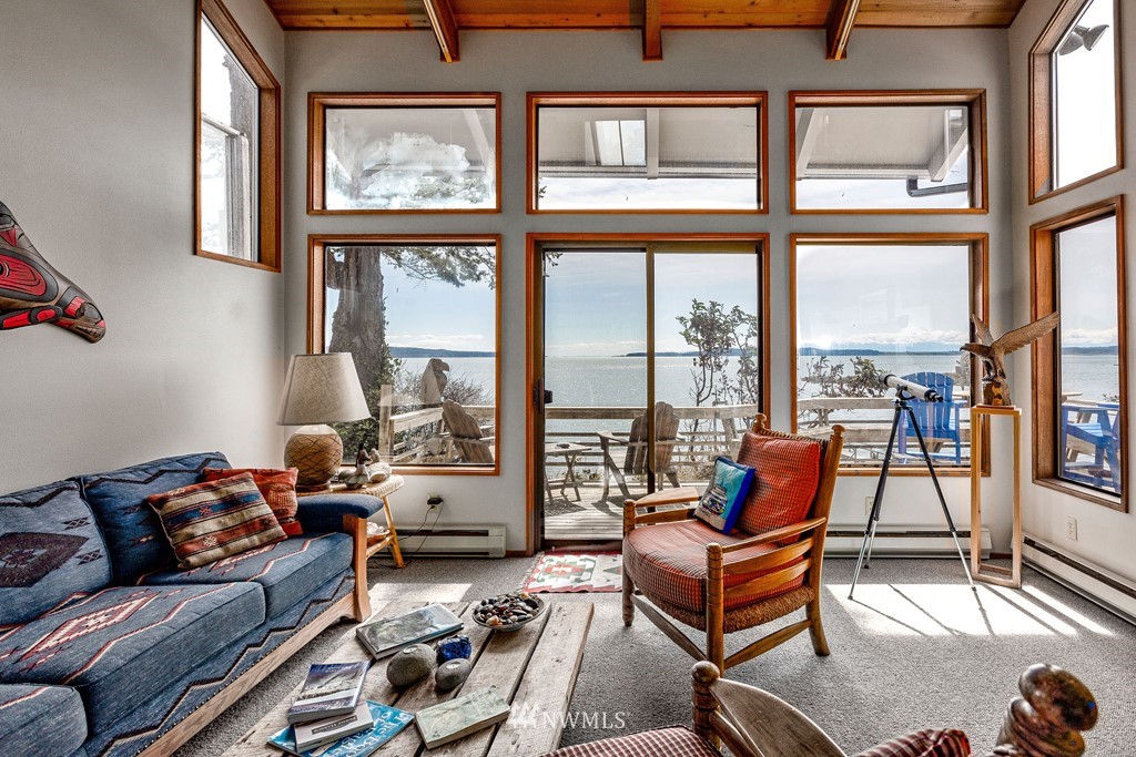 3033 Pear Point Road Friday Harbor, WA 98250 - Photo 4 of 35 Gallery Image 4