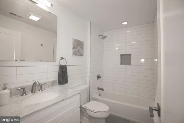 $2,050 | 1508 Ridge Avenue, Unit 301, Philadelphia, PA 19130