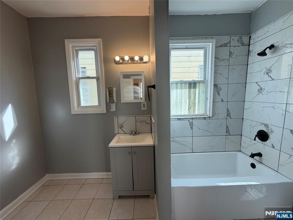 117 Schley Street, Unit 2 Newark, NJ 07112 - Photo 4 of 7