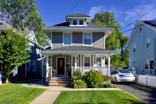 $749,900 | 137-139 Monmouth Road, Elizabeth, NJ 07208