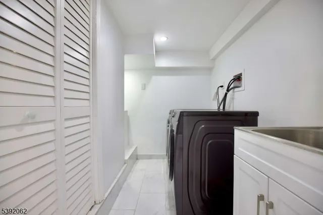 $749,900 | 137-139 Monmouth Road, Elizabeth, NJ 07208