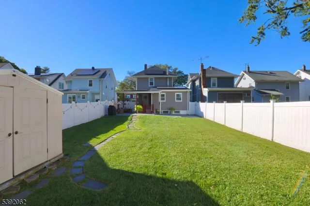 $749,900 | 137-139 Monmouth Road, Elizabeth, NJ 07208