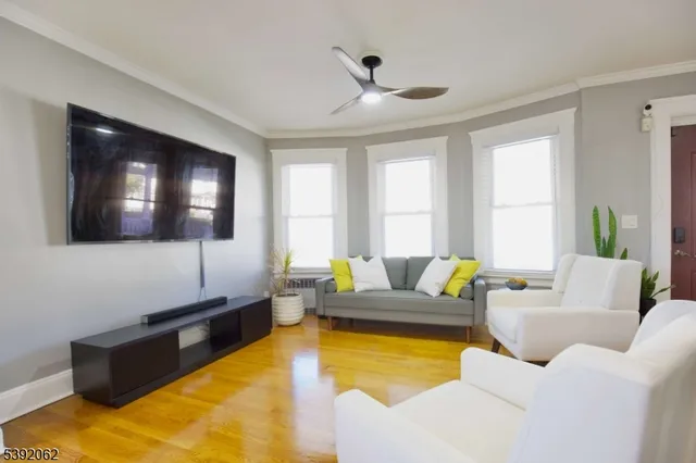 $749,900 | 137-139 Monmouth Road, Elizabeth, NJ 07208