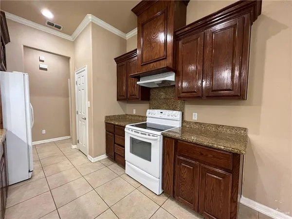 $1,875 | 2413 North 46th Street, McAllen, TX 78501