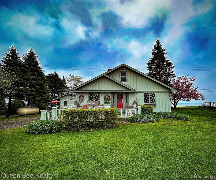 2109 South Lake Shore Road Harbor Beach, MI 48441 - Photo 1 of 19