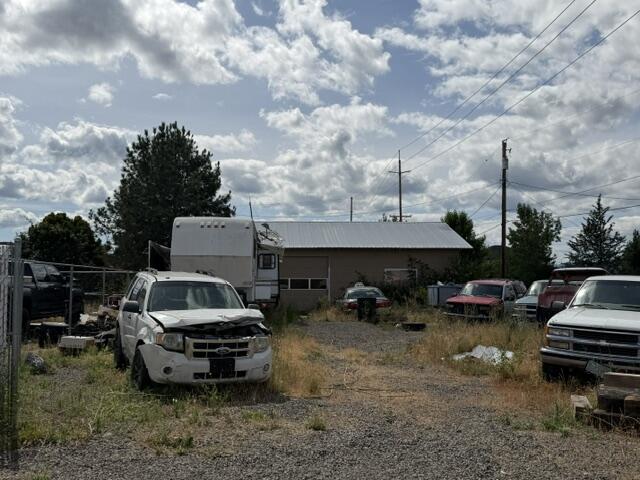 7465 Table Rock Terrace Central Point, OR 97502 - Photo 5 of 6 IMG_6973