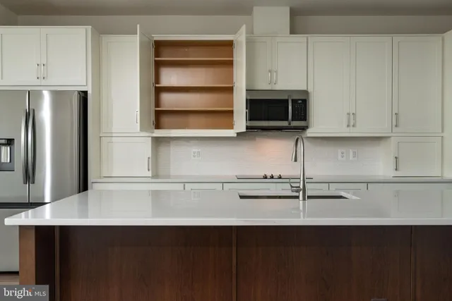 $799,990 | 647 Angelfish Way, Woodbridge, VA 22191