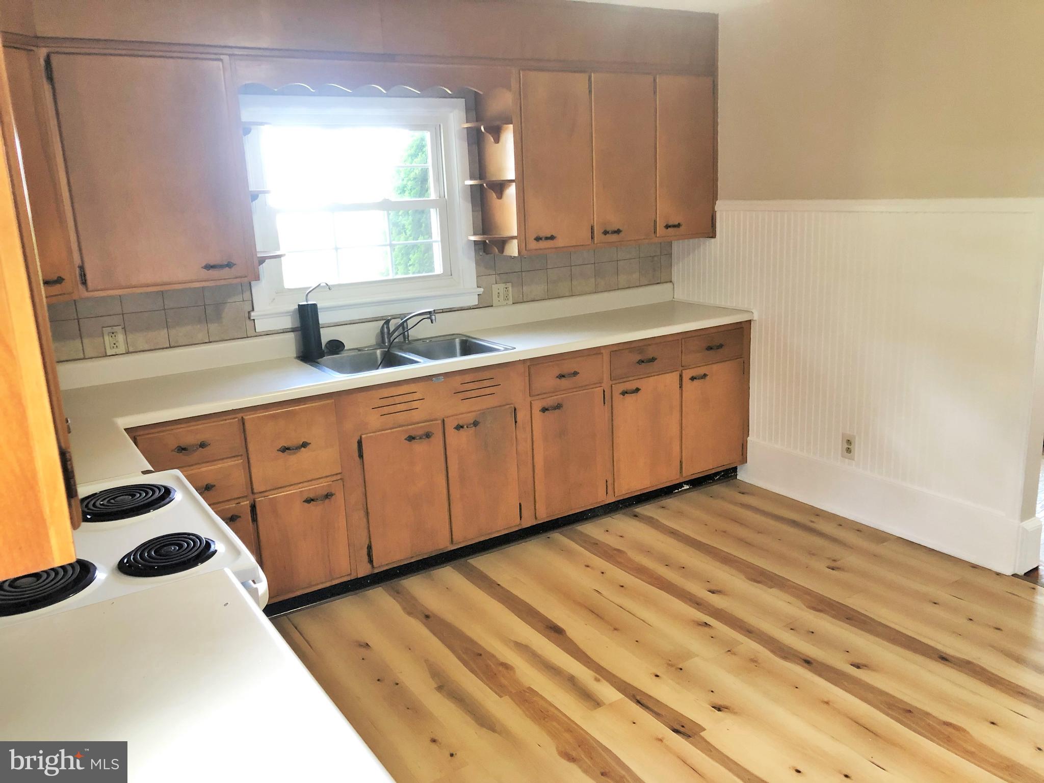 2060 Bridge Road Schwenksville, PA 19473 - Photo 8 of 23