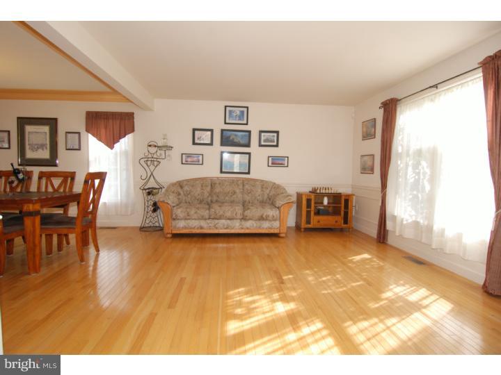 457 Rebers Bridge Road Sinking Spring, PA 19608 - Photo 3 of 25 Living Room