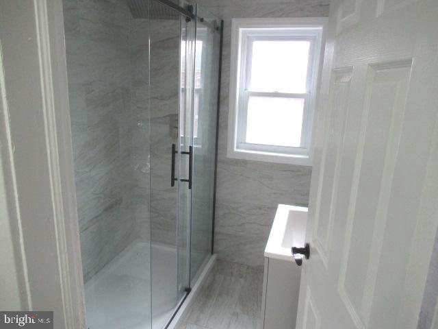 3153 Alabama Road Camden, NJ 08104 - Photo 11 of 15 Bathroom
